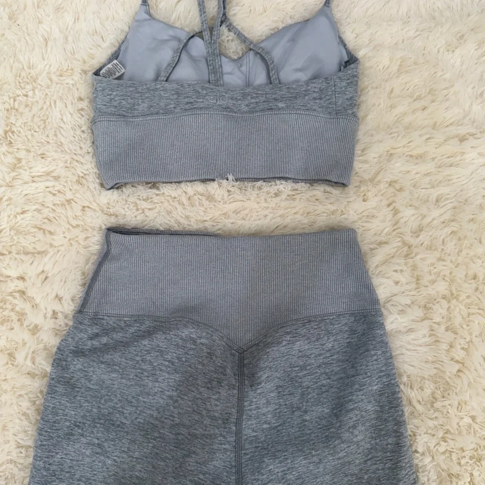 ALO Yoga Women's Gray Sports Bra Set - Picture 2 of 4